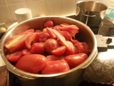 Tomaten San Marzano und Malinowski gesalzen für Tomatensoße