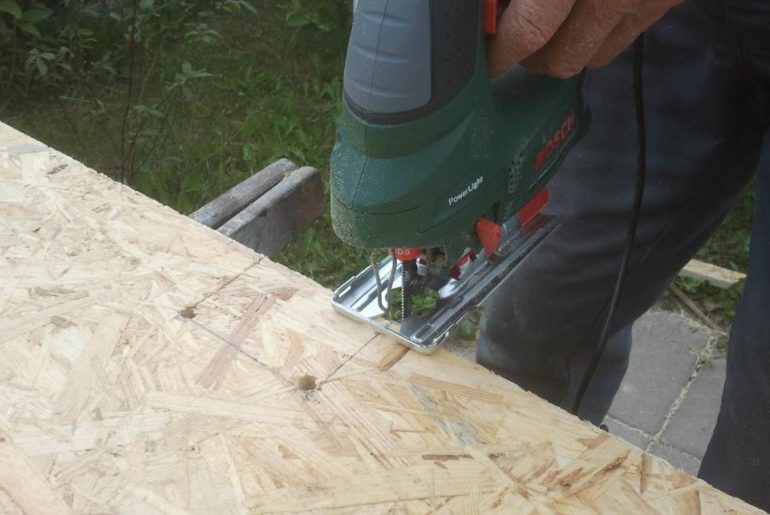 Verlegeplatten Ausschnitte anfertigen