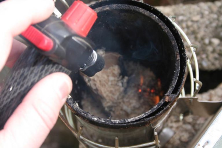 Smoker anzuenden nachheizen