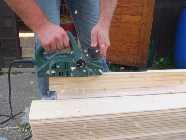 Renovierung der Gartenlaube Teil 6 – Profilholz verlegen im Innenraum