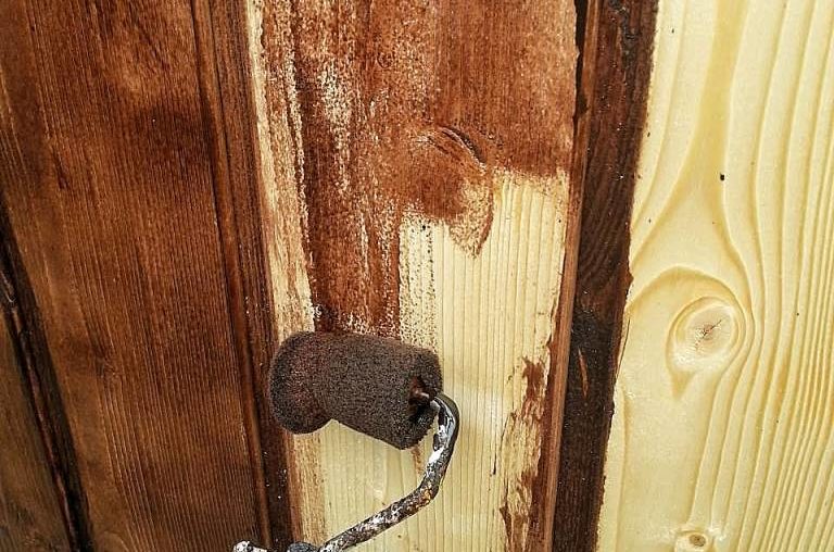 Renovierung der Gartenlaube Teil 8 – Giebelseite außen erneuern Parzelle94 Laube Umbau Giebelseite erneuern Bretter streichen Lasur