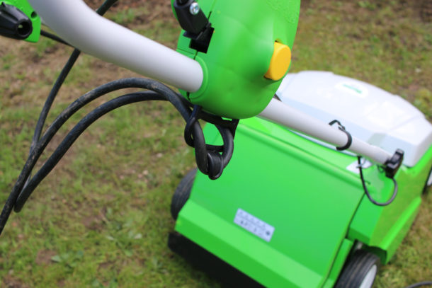 Rasen vertikutieren Test VIKING LE540