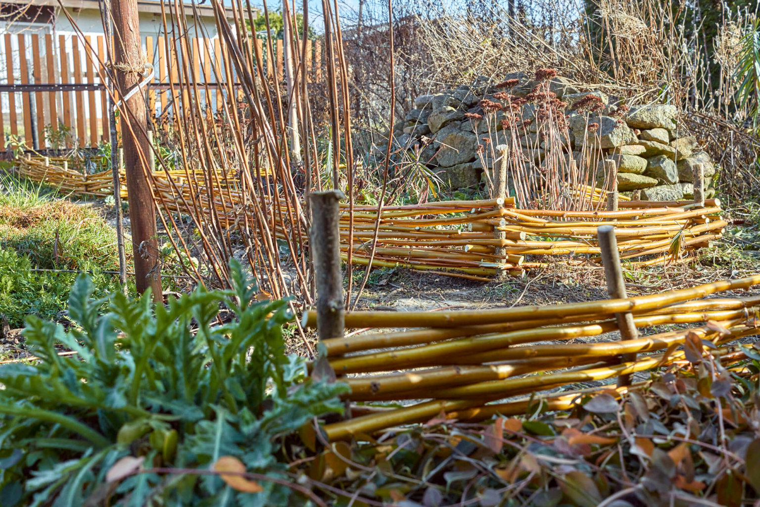 DIY Hübschen Weidenzaun selber bauen