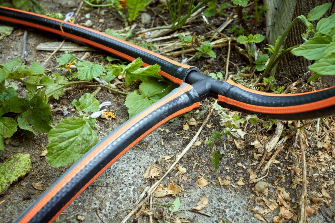 Automatische HochbeetBewässerung mit Perlschlauch