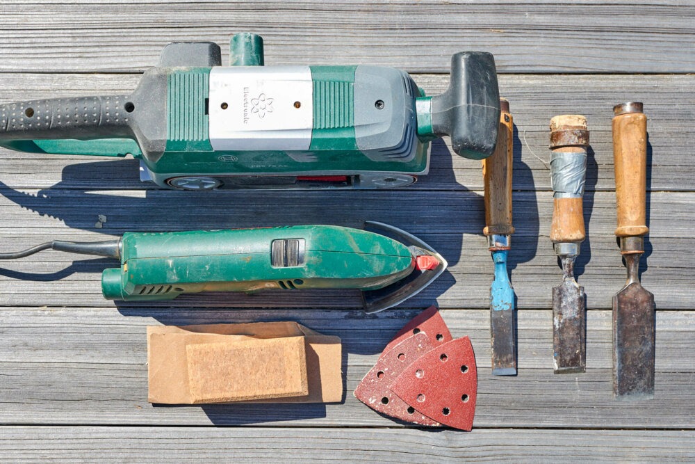 Werkzeug und Geräte zum Holz abschleifen