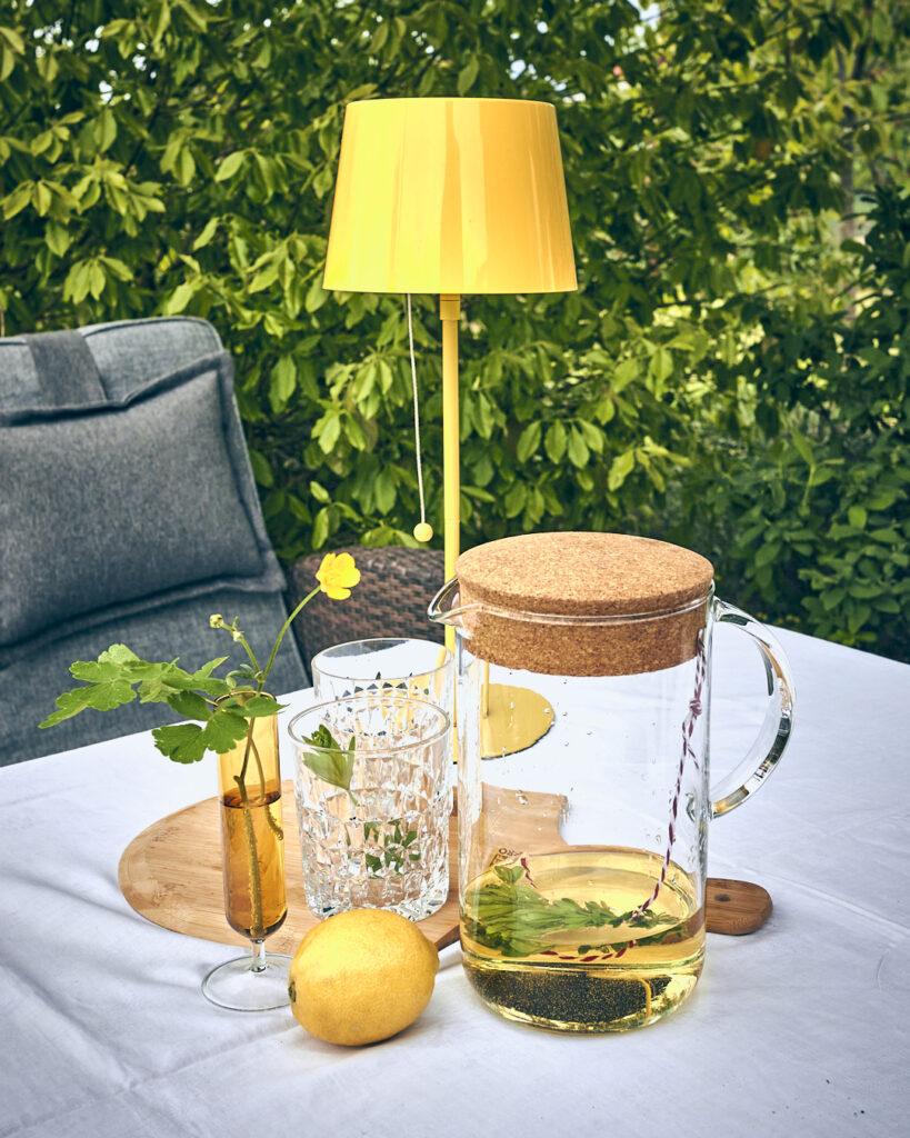 Wellness im Garten mit dem richtigen Getränk einfach lecker